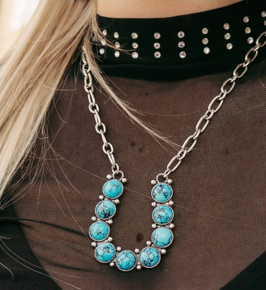 Horseshoe Haven Necklace