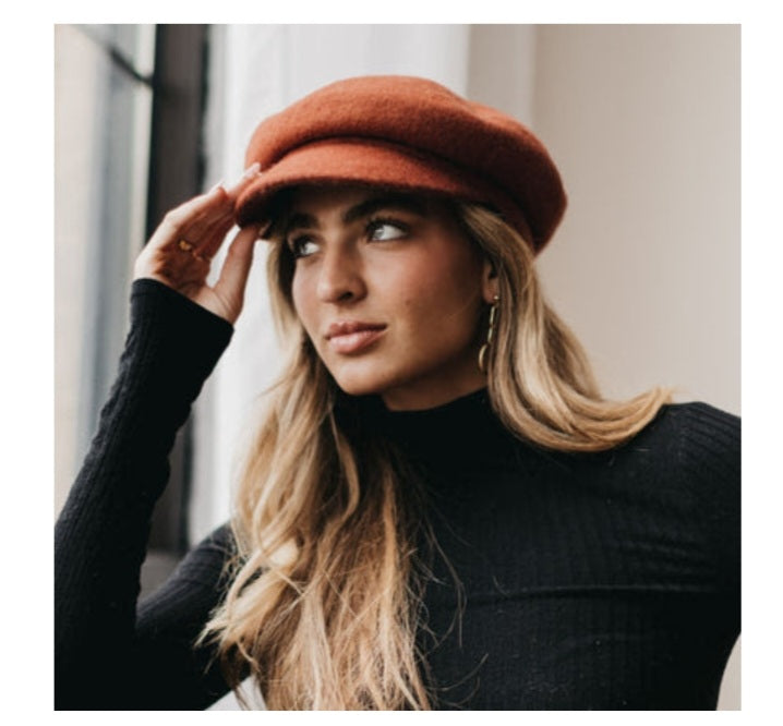 VIVIENNE NEWSBOY CAP