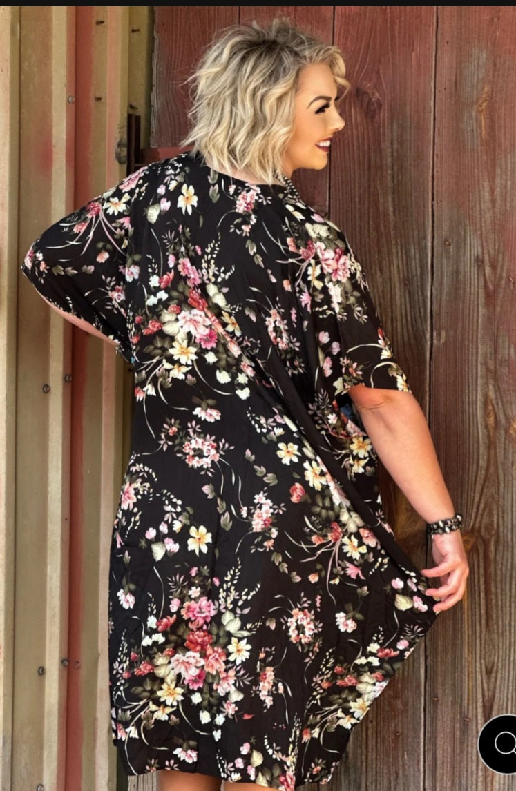 Ceci Black Floral Short-Sleeve Kimono